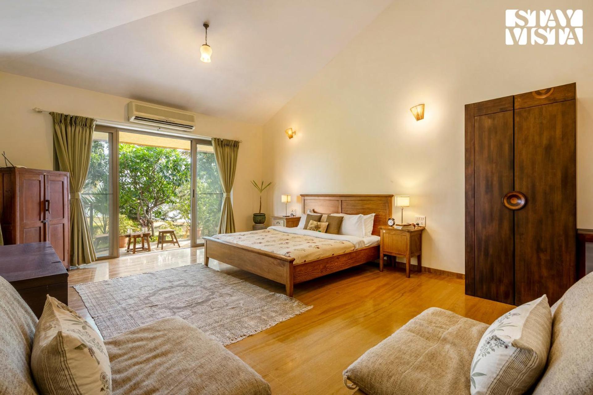 Stayvista At Three Shores With Lake View & Alfresco Dining Khamshet 외부 사진