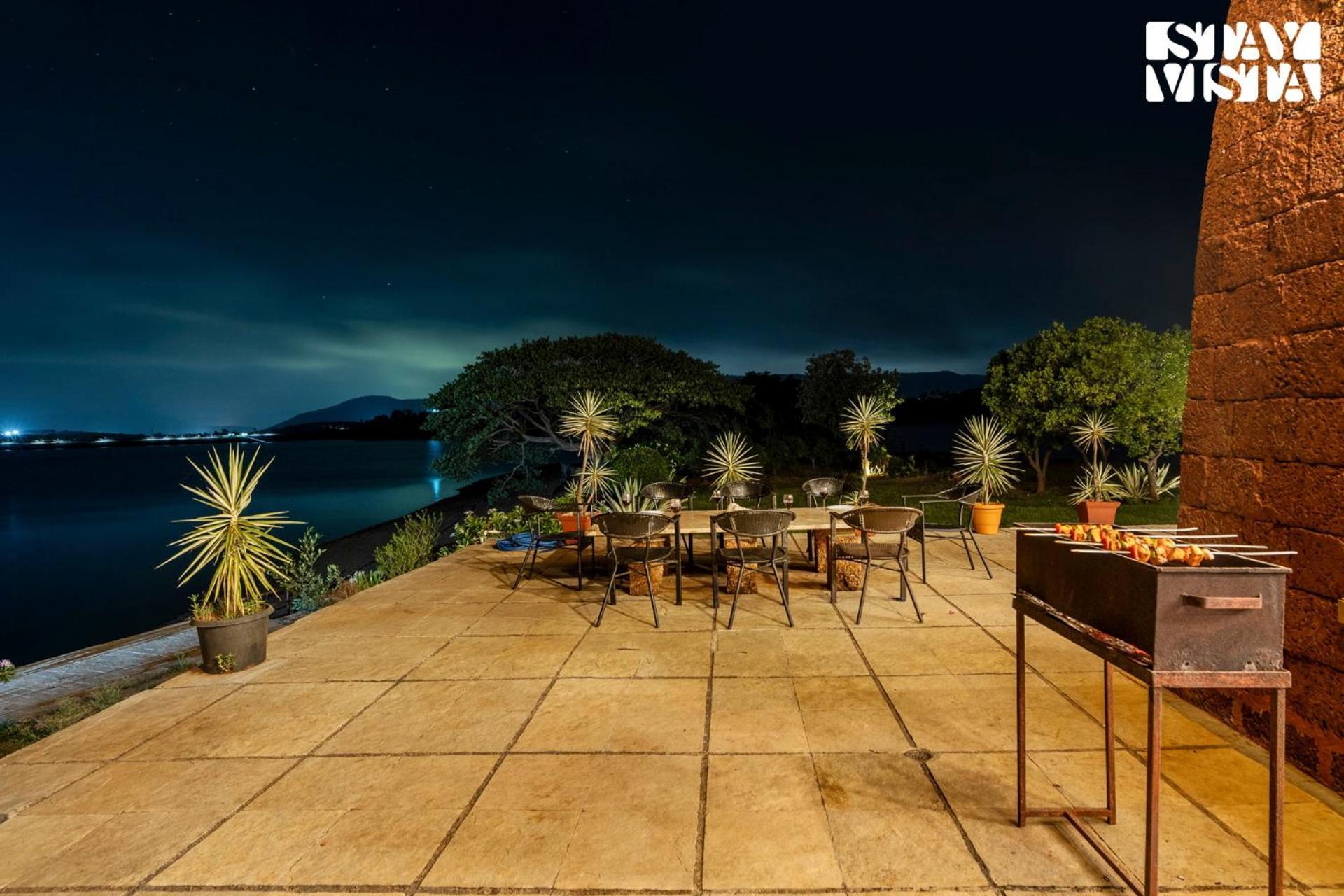 Stayvista At Three Shores With Lake View & Alfresco Dining Khamshet 외부 사진